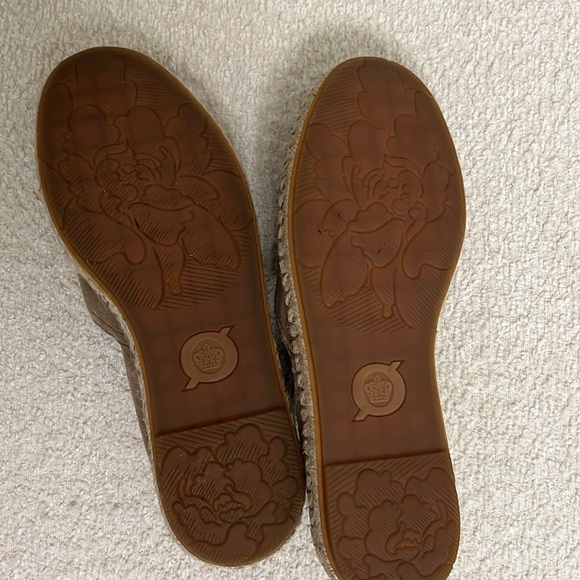 ⭐️HP⭐️ Born Suede Espadrille. Sz 8 - Picture 4 of 6